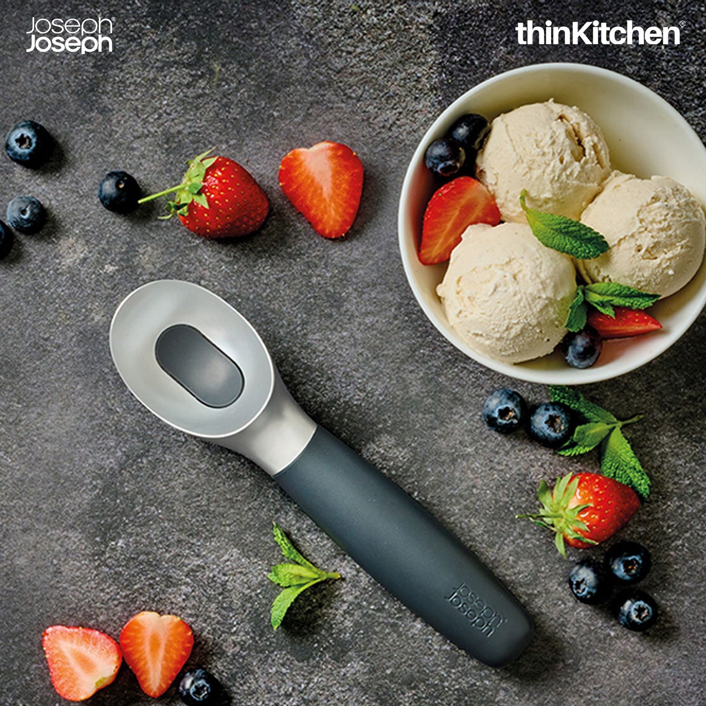 Joseph Joseph Elevate Ice-cream scoop with integrated tool rest