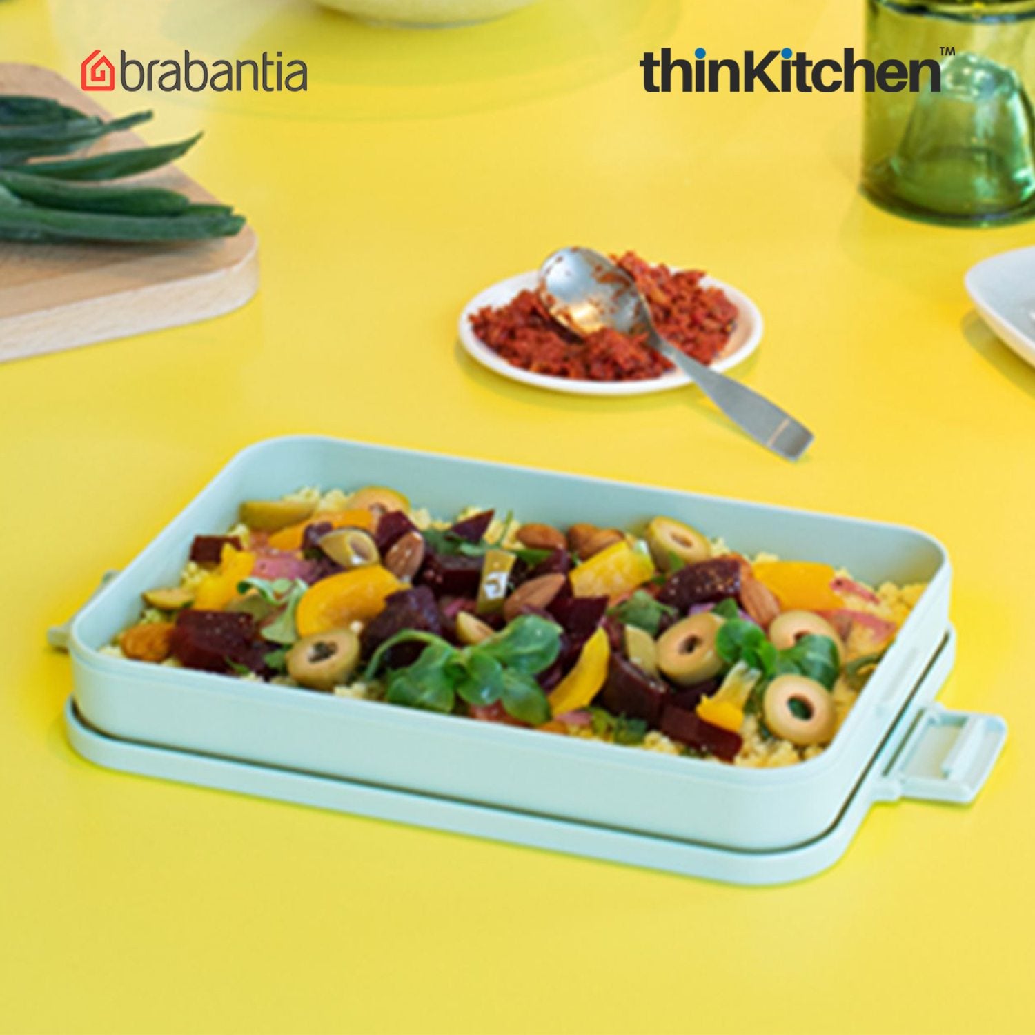 New Tupperware salad container on the go set aruba lunch with